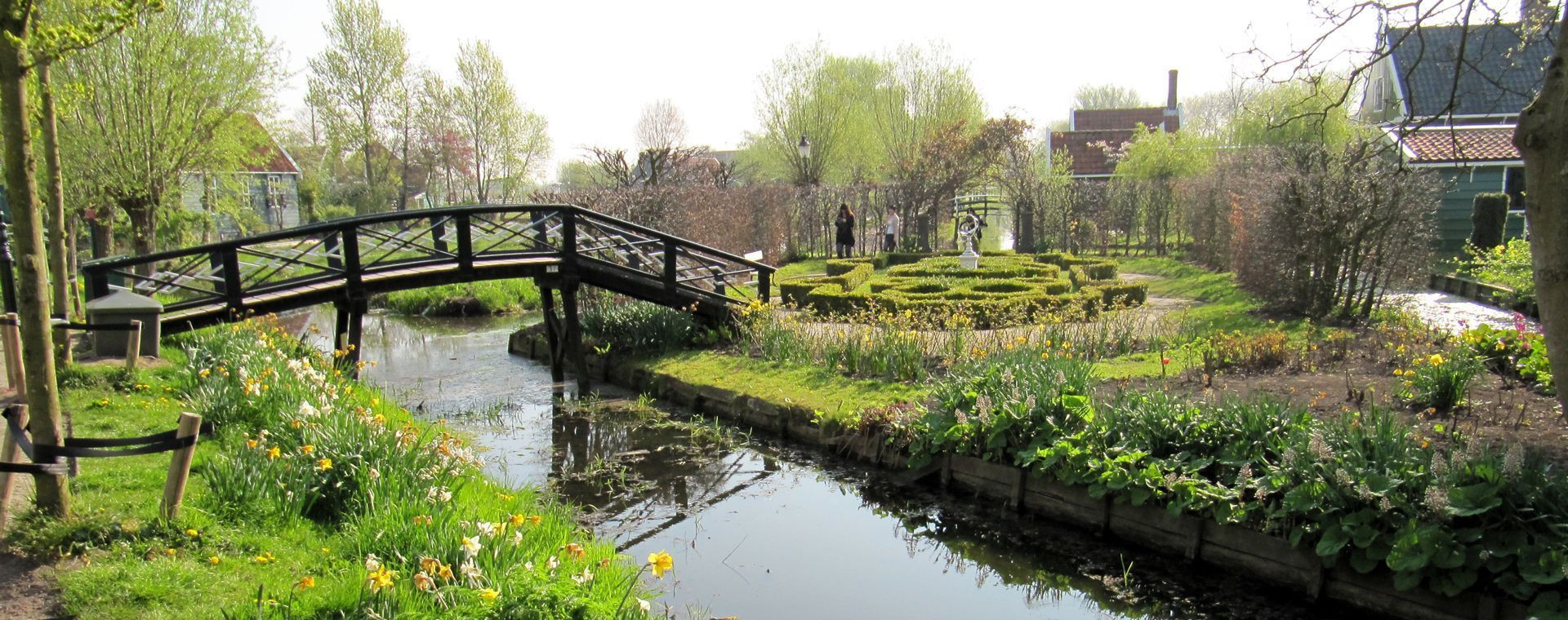 Jardin et passerelle - Zaanse Schans - Pays-Bas